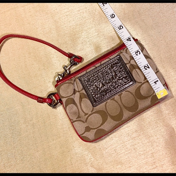 ‼️SOLD‼️Poppy Coach Wristlet - Picture 2 of 6